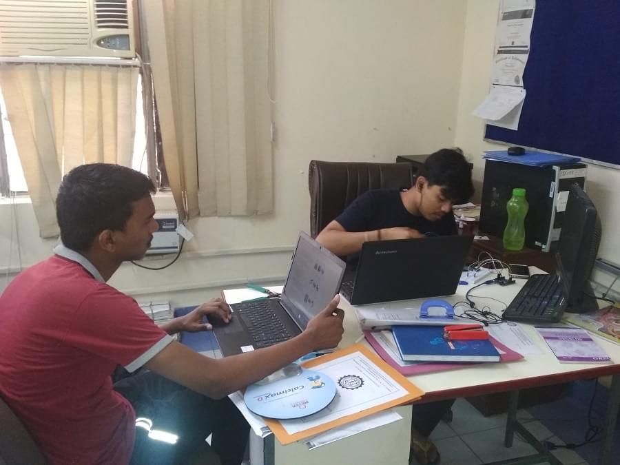 RKGIT Laboratories photo 2